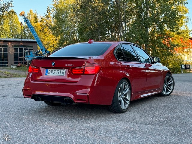 BMW 335 2