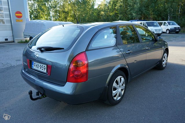 Nissan Primera 6