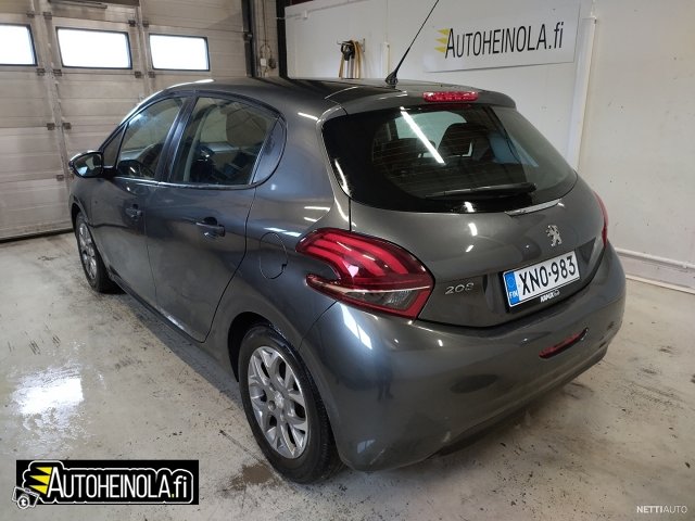 Peugeot 208 6