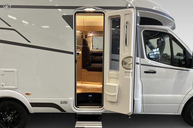 Hymer bmc-t 600 white line 5