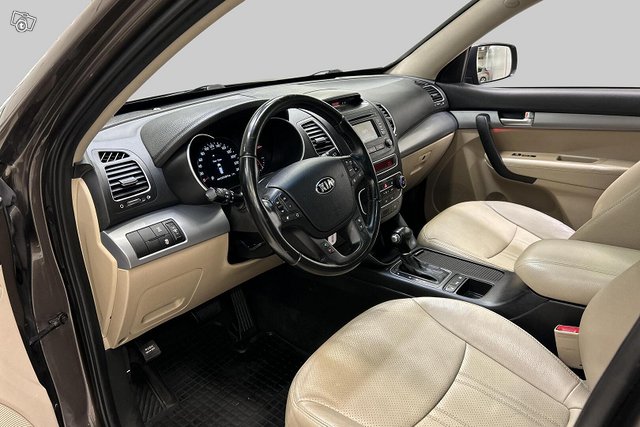 Kia Sorento 12