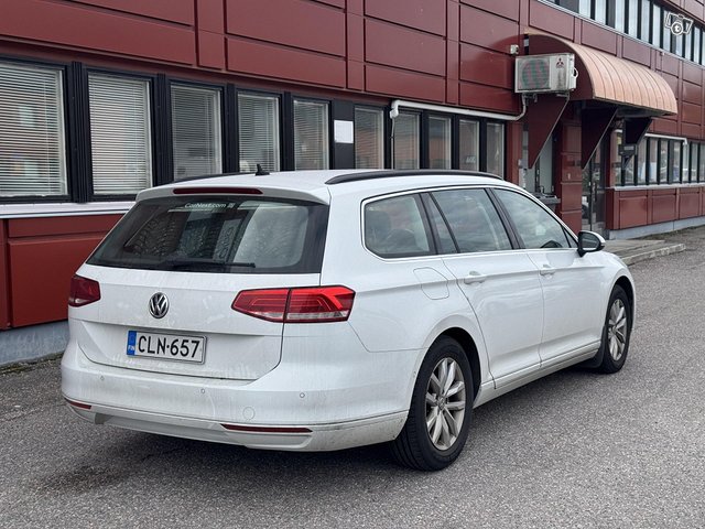 Volkswagen Passat 5