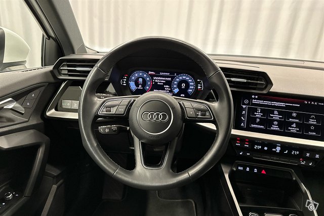 Audi A3 8