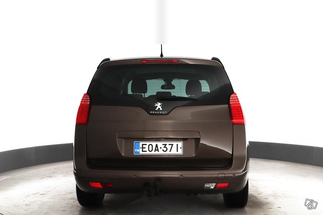 Peugeot 5008 4