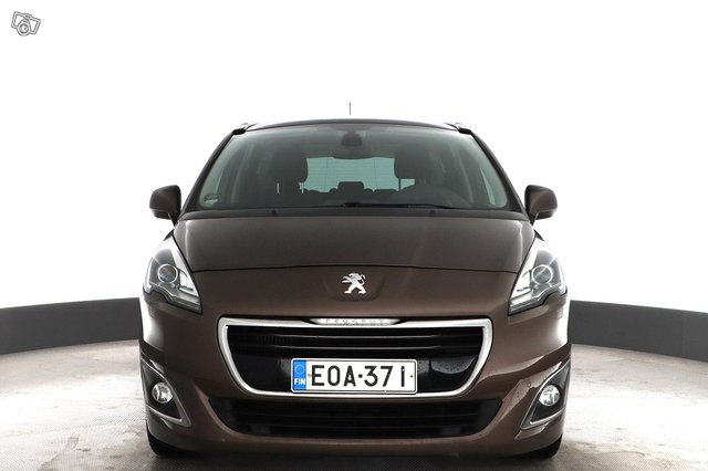 Peugeot 5008 8