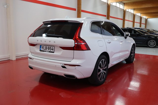 Volvo XC60 4