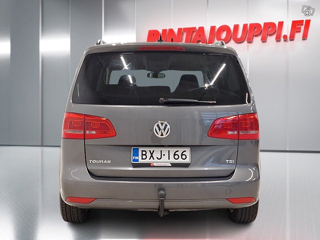 Volkswagen Touran 5