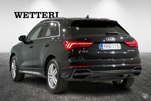 Audi Q3 6