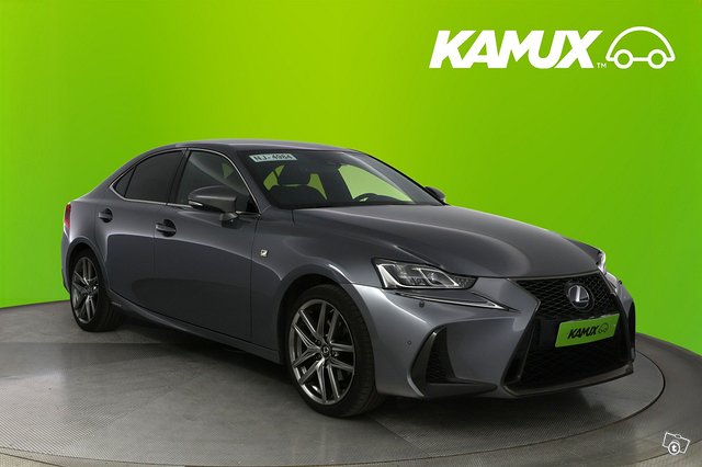 Lexus IS