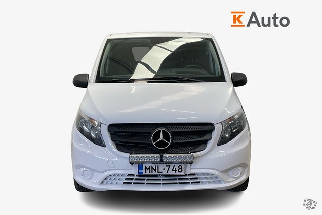 Mercedes-Benz Vito 4