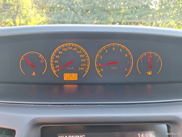 Nissan Primera 23