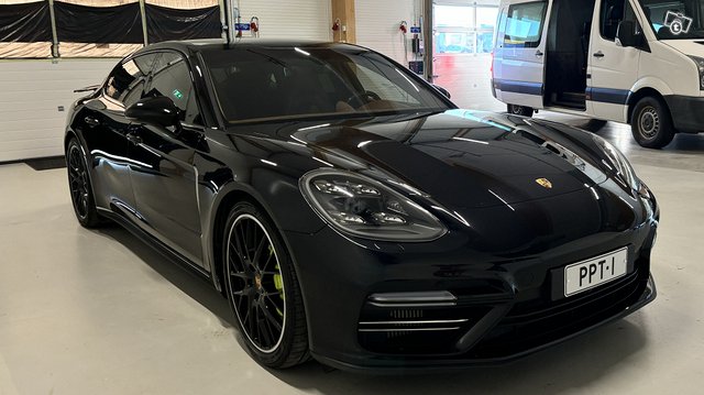 Porsche Panamera 4.0 Turbo S E-Hybrid