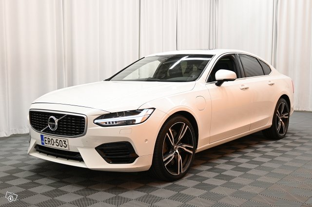 Volvo S90 3