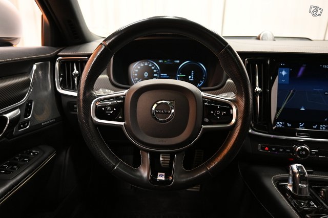 Volvo S90 15