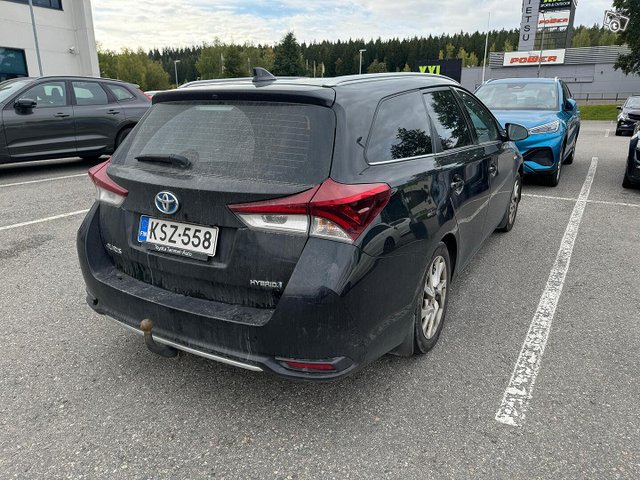 Toyota Auris 2