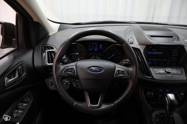 Ford Kuga 13