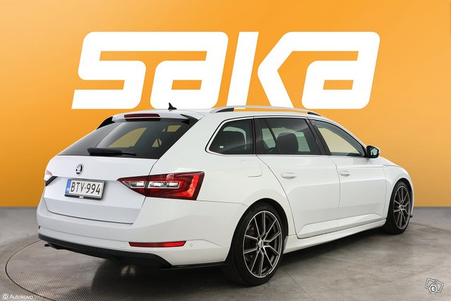 Skoda Superb 8