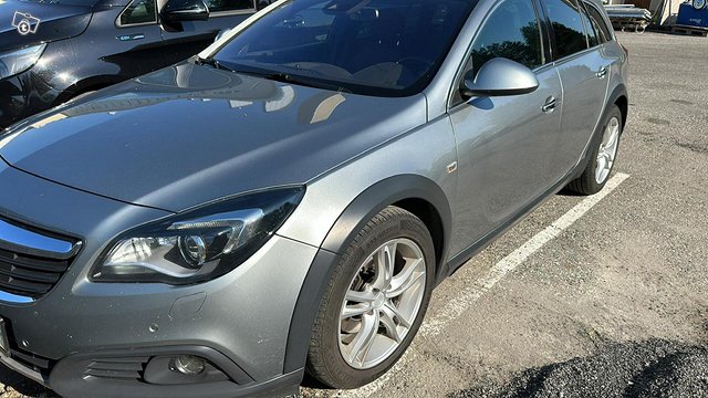 Opel Insignia 1