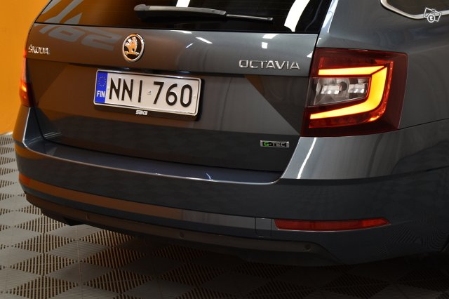 Skoda Octavia 9