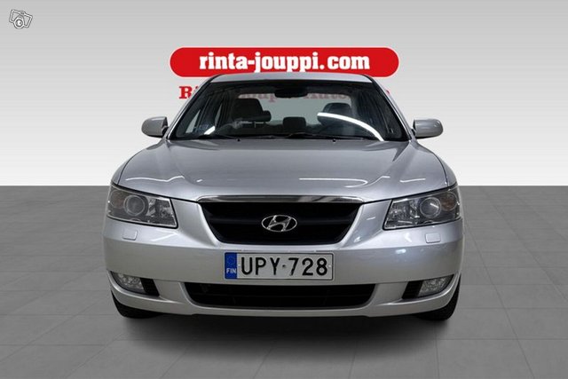 Hyundai Sonata 2