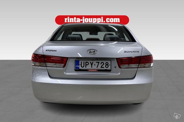 Hyundai Sonata 6