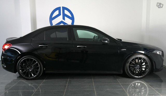 Mercedes-Benz A 35 AMG 6