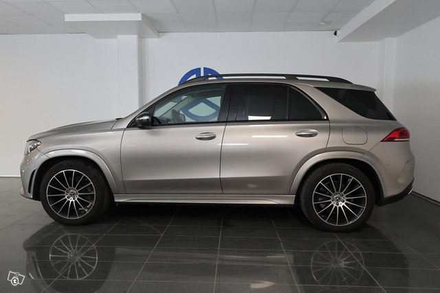 Mercedes-Benz GLE 2