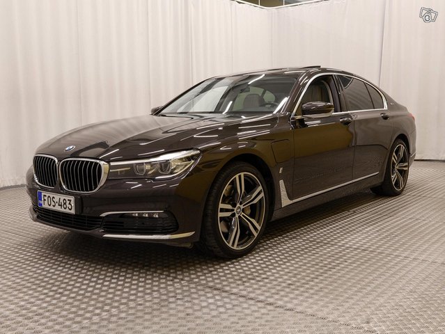 BMW 740 7