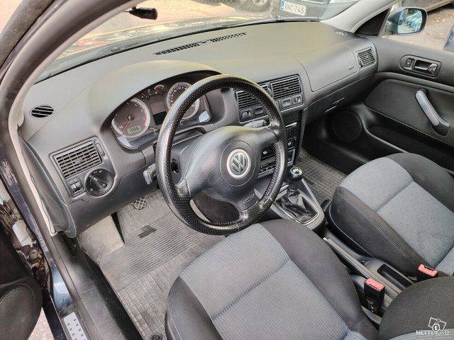 Volkswagen Golf 10