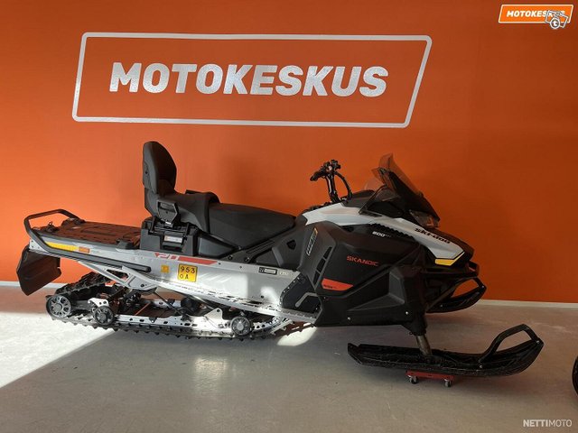 Ski-Doo Skandic 4