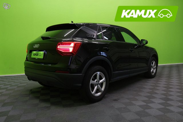 Audi Q2 4