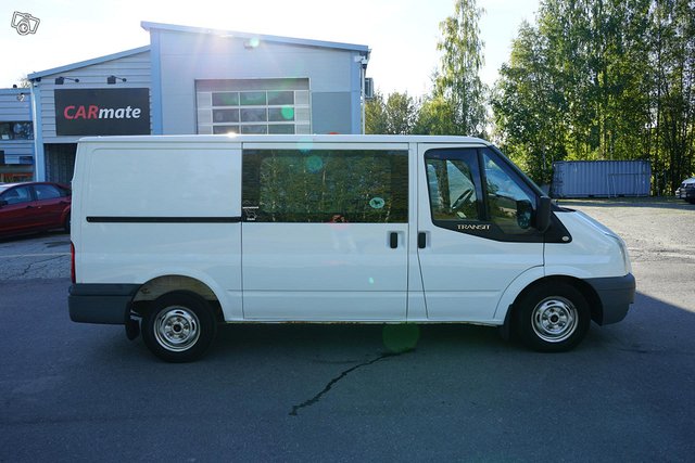 Ford Transit 8