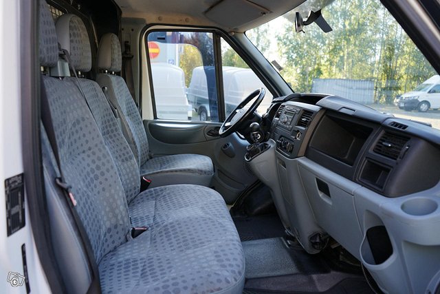 Ford Transit 11