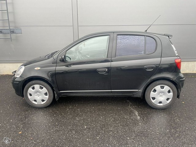 Toyota Yaris 2