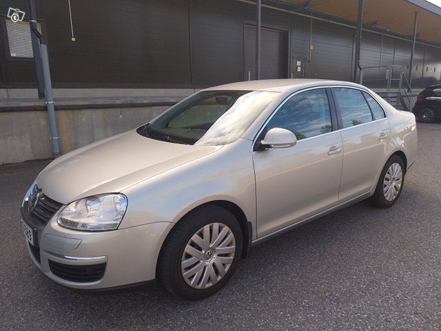 Volkswagen Jetta 1