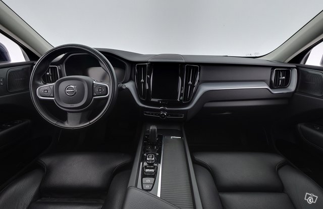 VOLVO XC60 11