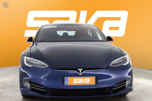 Tesla Model S 2