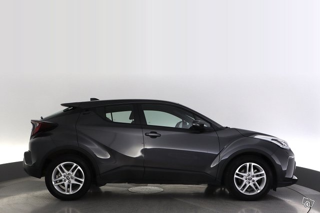 Toyota C-HR 6