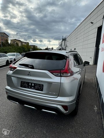 MITSUBISHI ECLIPSE CROSS 2