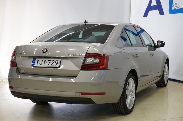 Skoda Octavia 7