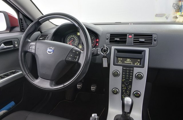 Volvo V50 9