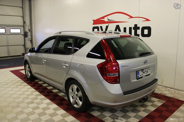 Kia Ceed 4