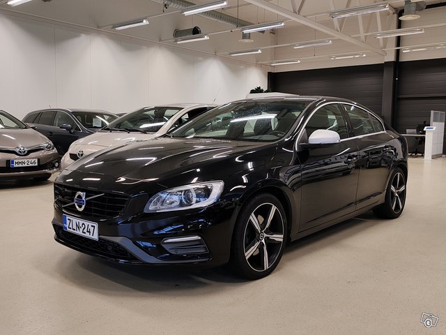 Volvo S60 1