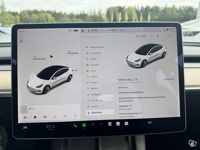 Tesla Model 3 9