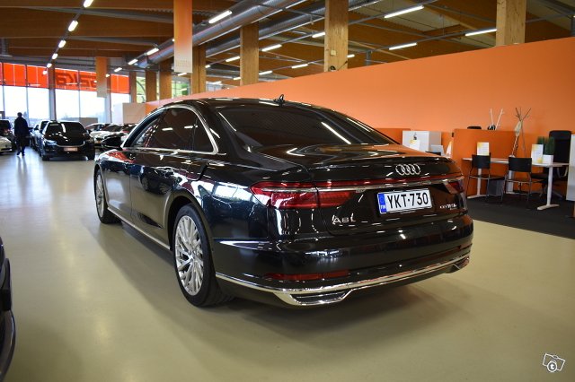 Audi A8 4