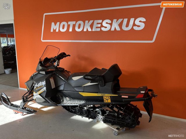 Ski-Doo Renegade 3