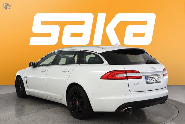 Jaguar XF 5