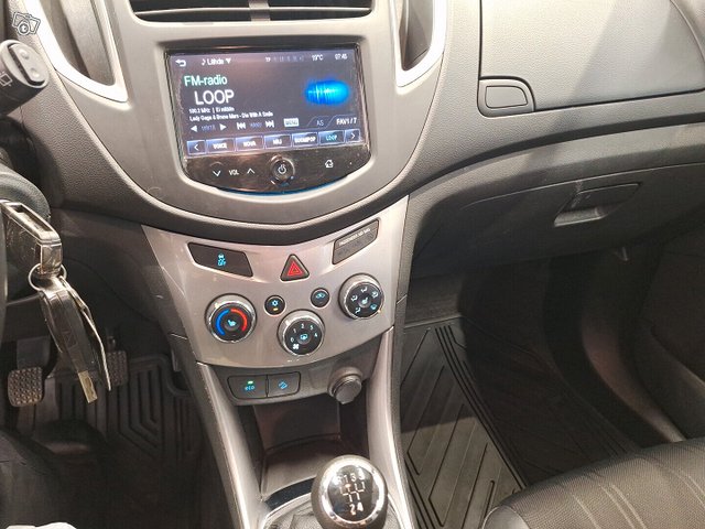 Chevrolet Trax 10