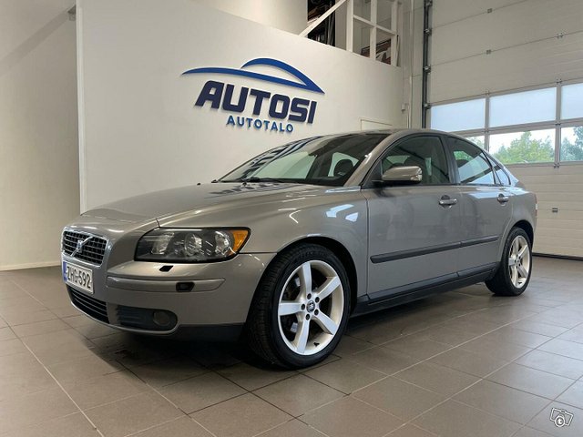 Volvo S40