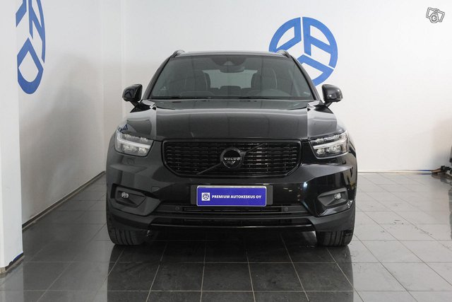 Volvo XC40 6